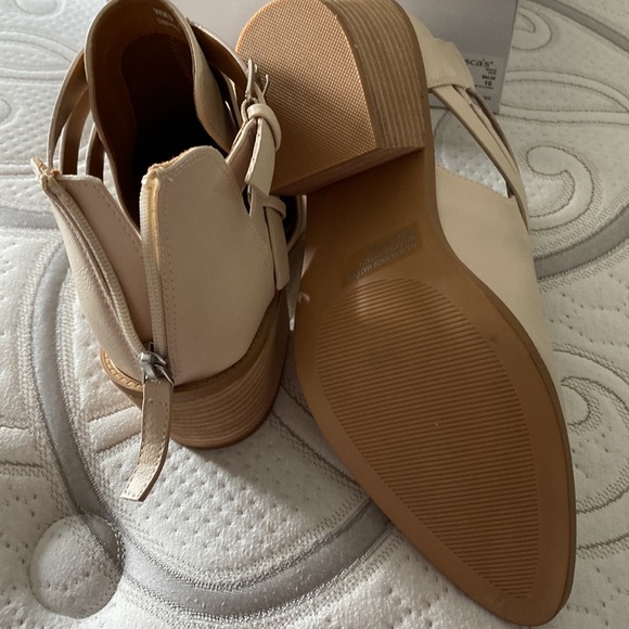 Ladies boots. Brand new - Picture 3 of 4